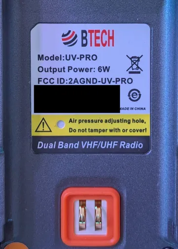 UV-Pro transmit info on the inside of the battery slot